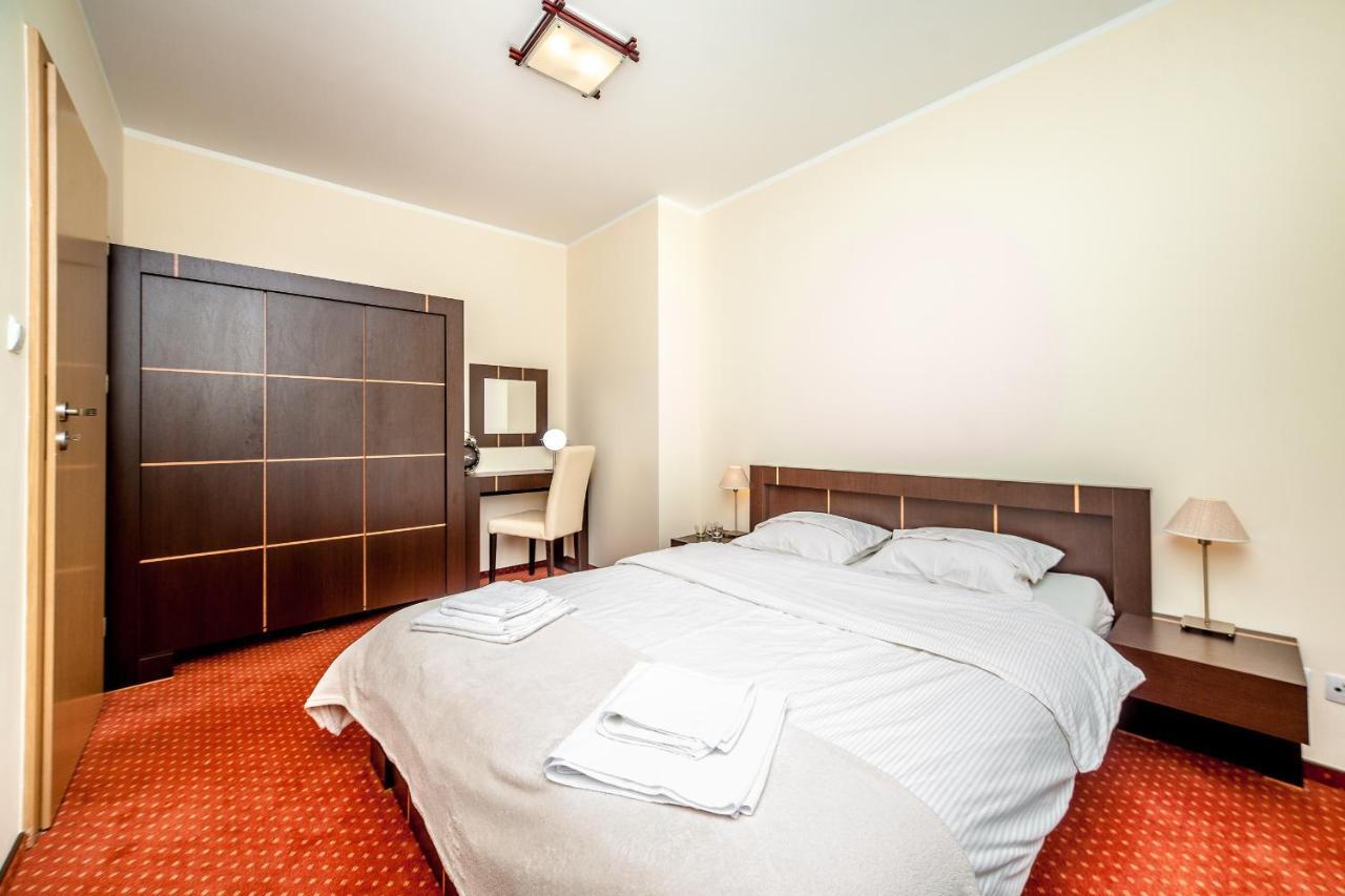 Apartament Wanda W Centrum Kolobrzegu Przy Starowce Exterior foto