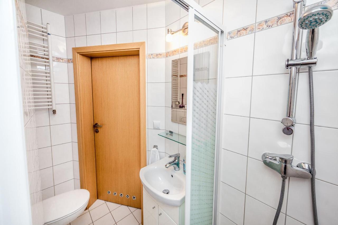 Apartament Wanda W Centrum Kolobrzegu Przy Starowce Exterior foto